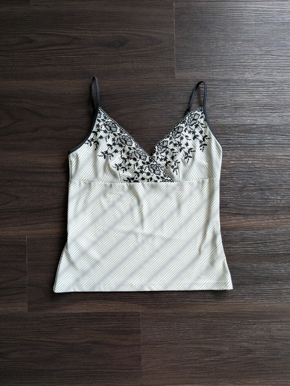 Express Cream Embroidered Cami Medium Y2K Style Goth Coquette